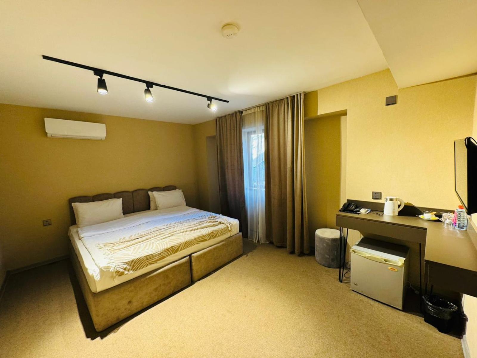 Dastan Hotel Baky Esterno foto