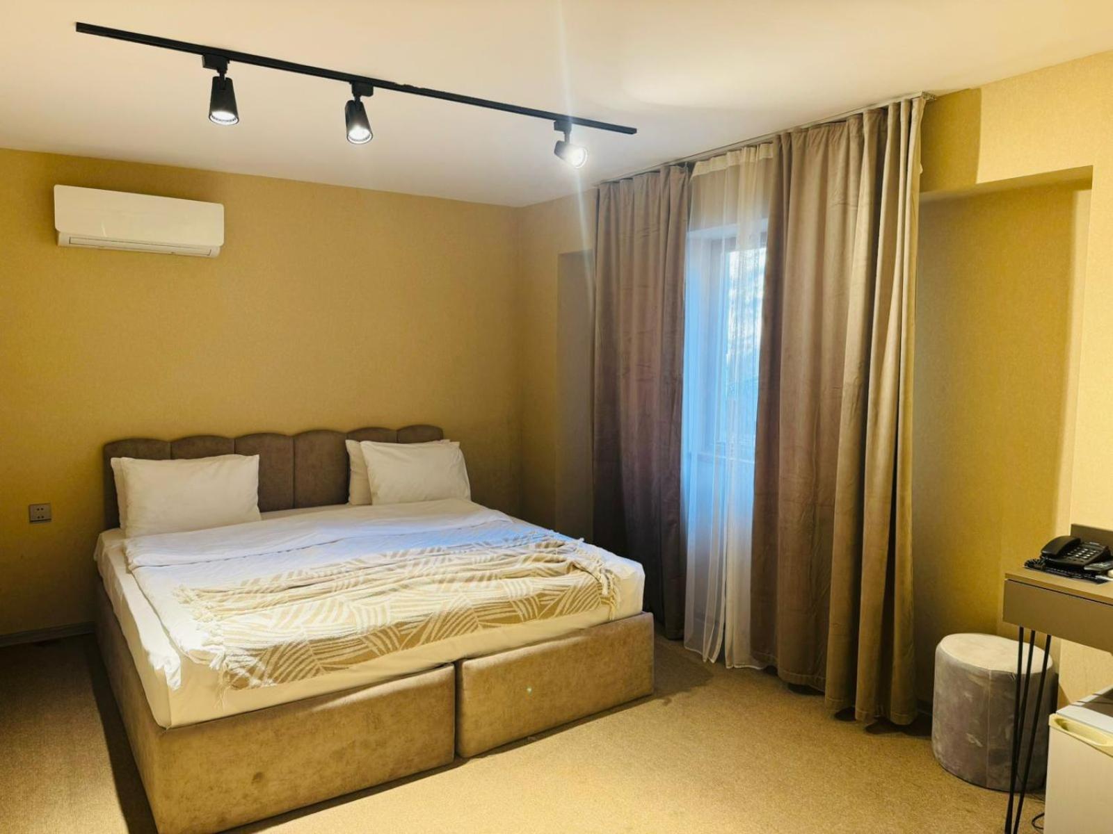 Dastan Hotel Baky Esterno foto